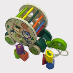 Tortue à tirer en bois